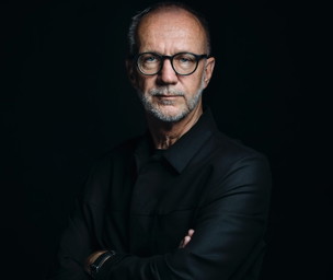 Daniel Glattauer über sein neues Stück "Die Liebe Geld"