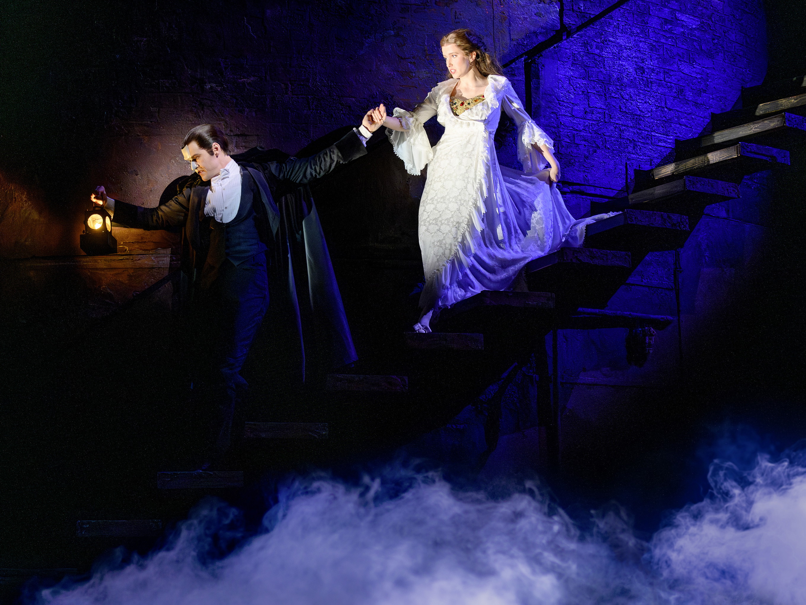 Anton Zetterholm und Lisanne Clémence Veeneman spielen im Musicalhit das obsessive Phantom und Christine Daaé.