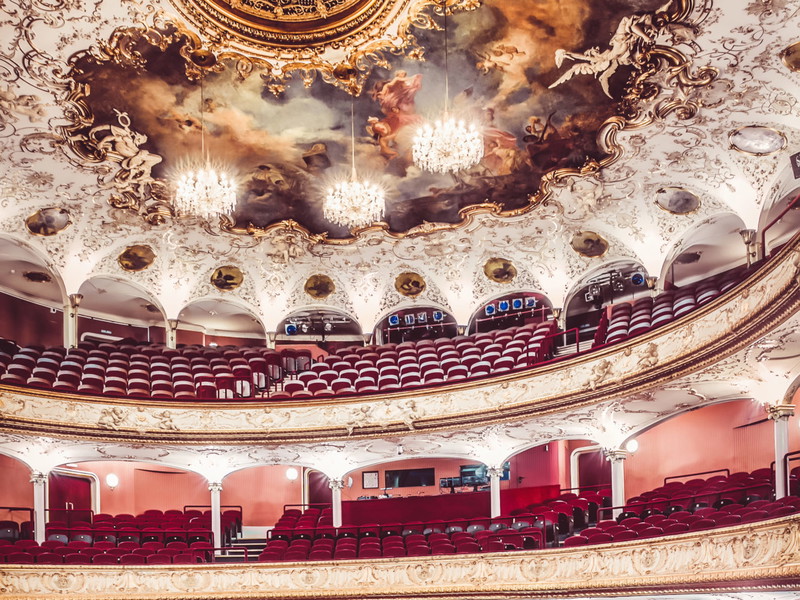Endlich wieder Volkstheater: Das Theater im siebten Wiener Gemeindebezirk präsentiert ab Herbst ein vielseitiges Programm. 