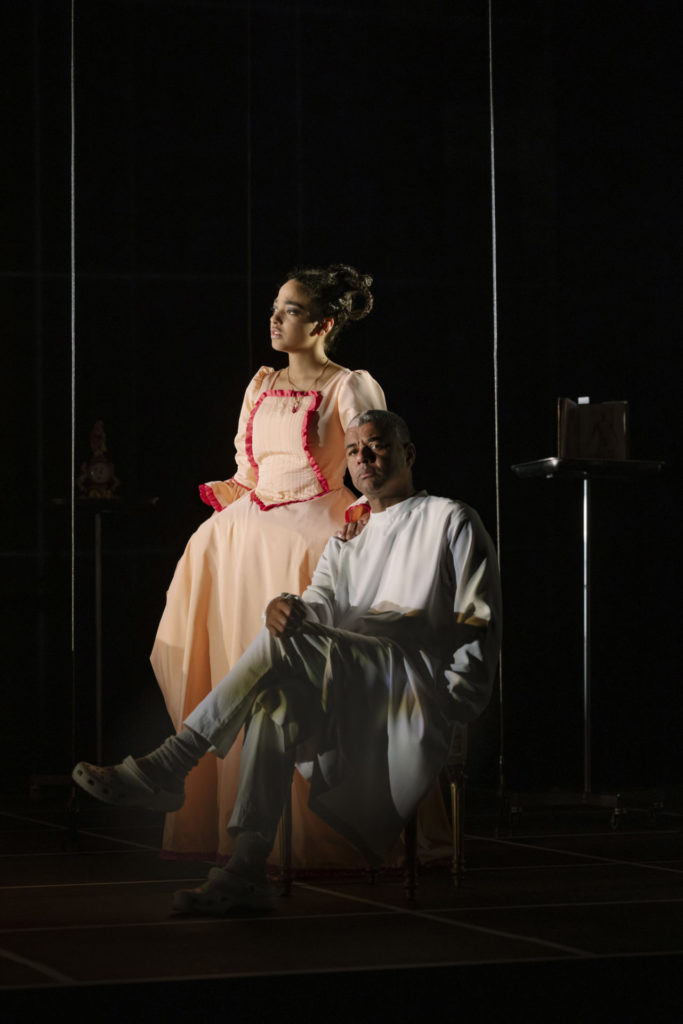 Safira Robens und Ernest Allan Hausmann in „Katharsis“.