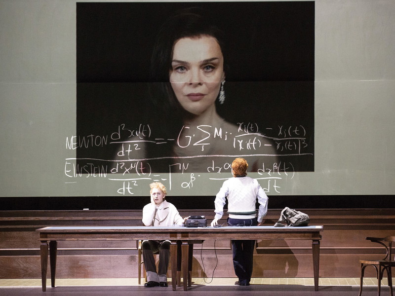 Bei den Salzburger Festspielen 2024 kommt der Roman der Weltliteratur als Oper auf die Bühne.