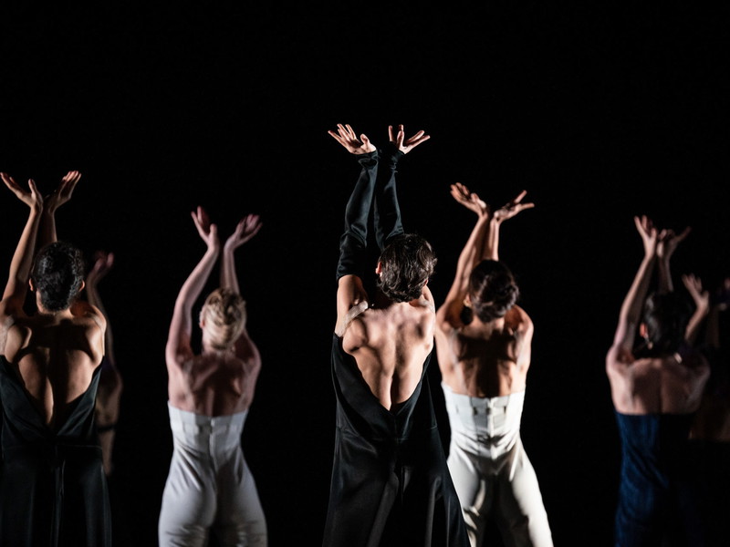 "Mahler, live" war das erste große Projekt des neuen Ballett-Direktors Martin Schläpfer und feierte Anfang Dezember 2020 Premiere.