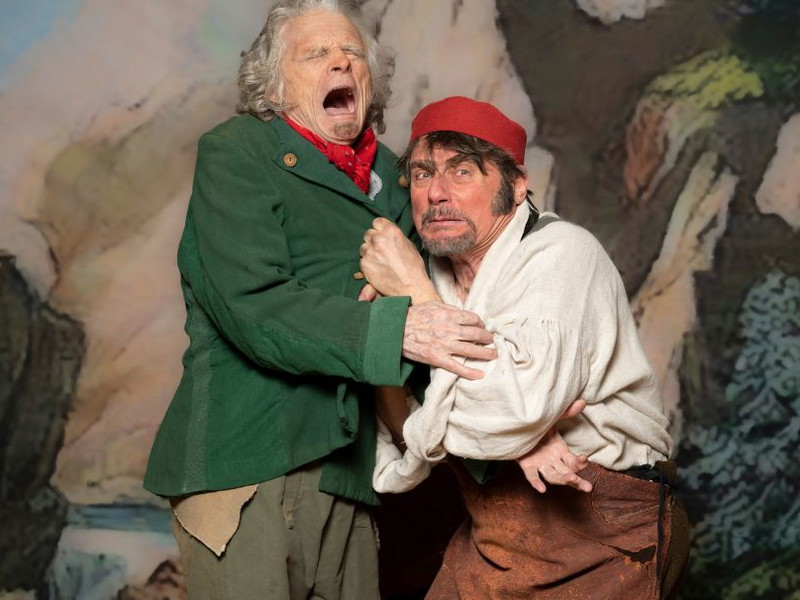 Bernd Spitzer und Christian Spatzek in der Nestroy-Inszenierung.