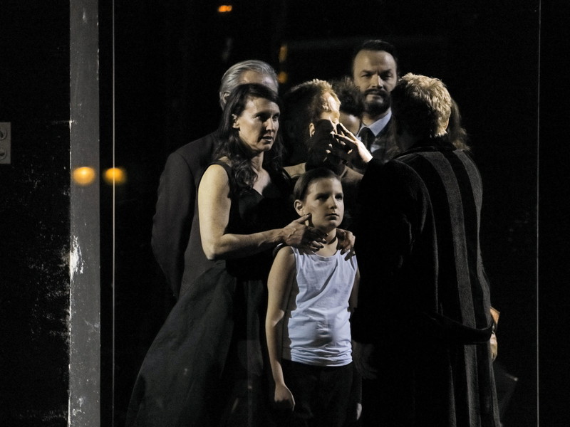 Teodor Gregor Ilić gemeinsam mit Josefstadt-Star Maria Köstlinger im „Zwischenspiel“.