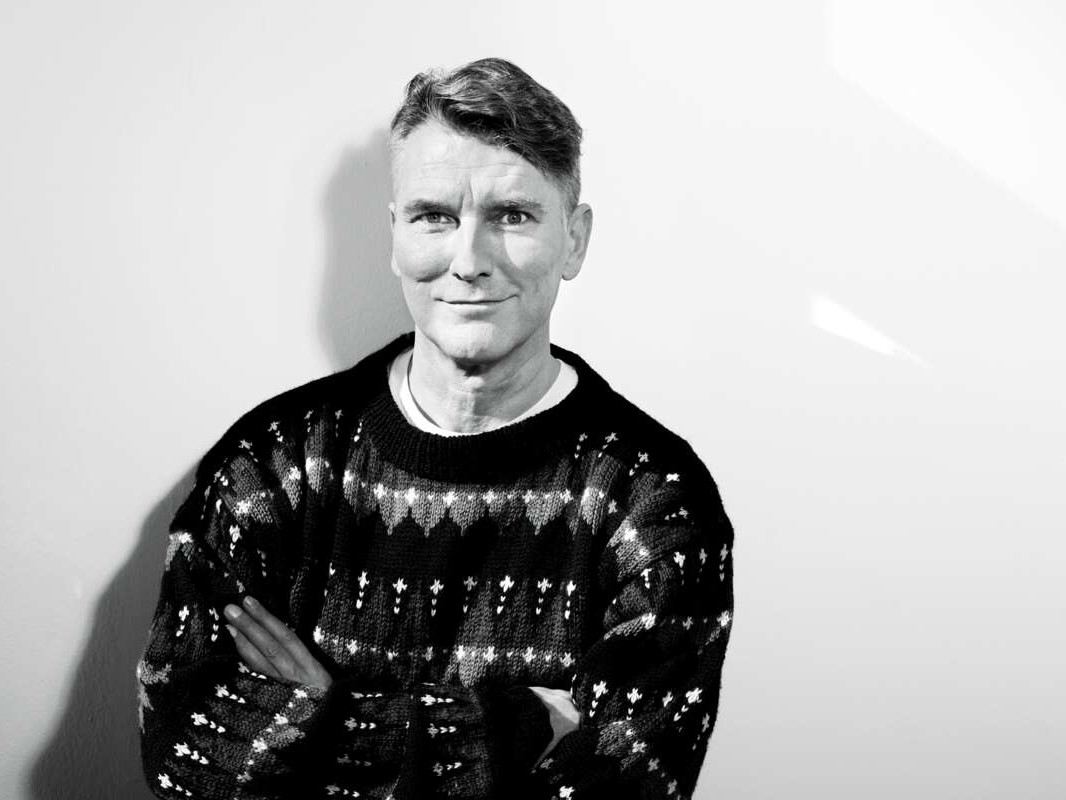 Stefan Herheim ist einer der gefragtesten Opernregisseure seiner Generation und seit der Spielzeit 2022/23 Intendant des Theaters an der Wien. Ende 2002 gewann er den internationalen „Opera Award“ in der Kategorie „Director“. 