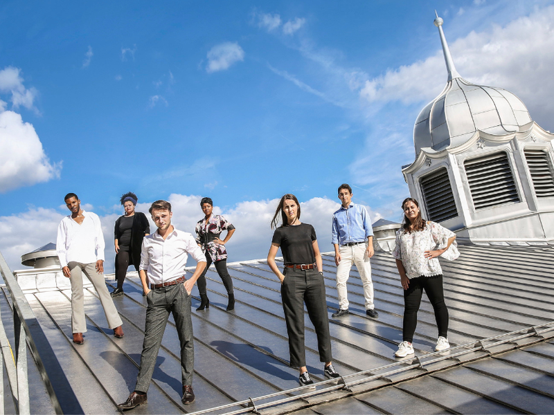 Das Opernstudio am Dach der Volksoper: Aaron-Casey Gould, Jasmin White, Stanislaw Napierala, Jaye Simmons, Maria Hegele, Rafael Salas Chía, Kamila Dutkowska