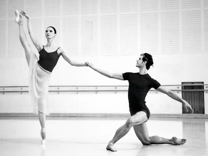 Probenfoto aus der Wiener Staatsoper: „Shifting Symmetries“ – Brahms-Schoenberg Quartet. Choreografie: George Balanchine.