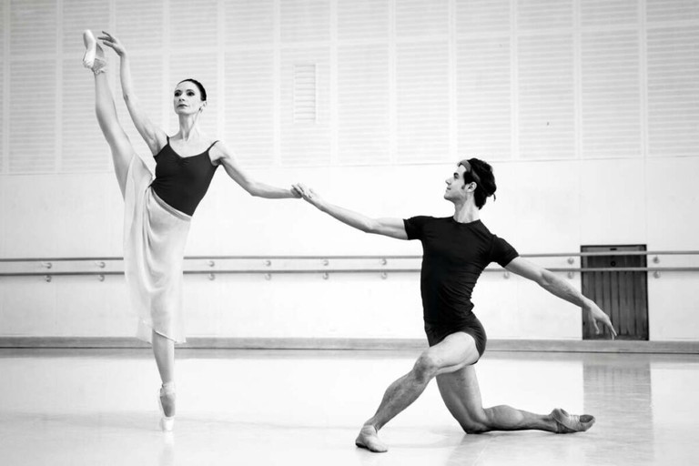 2. Stück: Brahms-Schoenberg Quartet. Choreografie: George Balanchine; Tänzer*innen