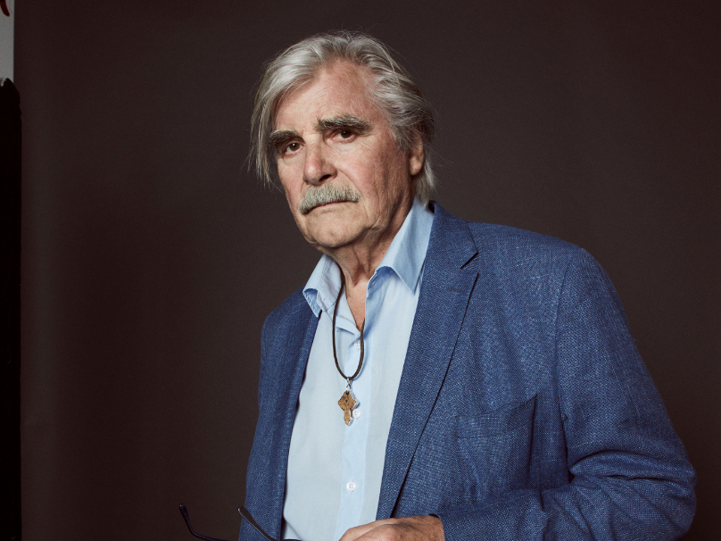 Peter Simonischek war von 1999 bis 2023 Mitglied des Burgtheaterensembles und ab 2019 auch Ehrenmitglied des Burgtheaters.