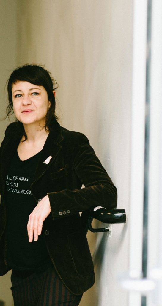 Seit 2018 ist Cornelia Anhaus Kuratorische Leiterin und Geschäftsführerin am WERK X-Petersplatz.