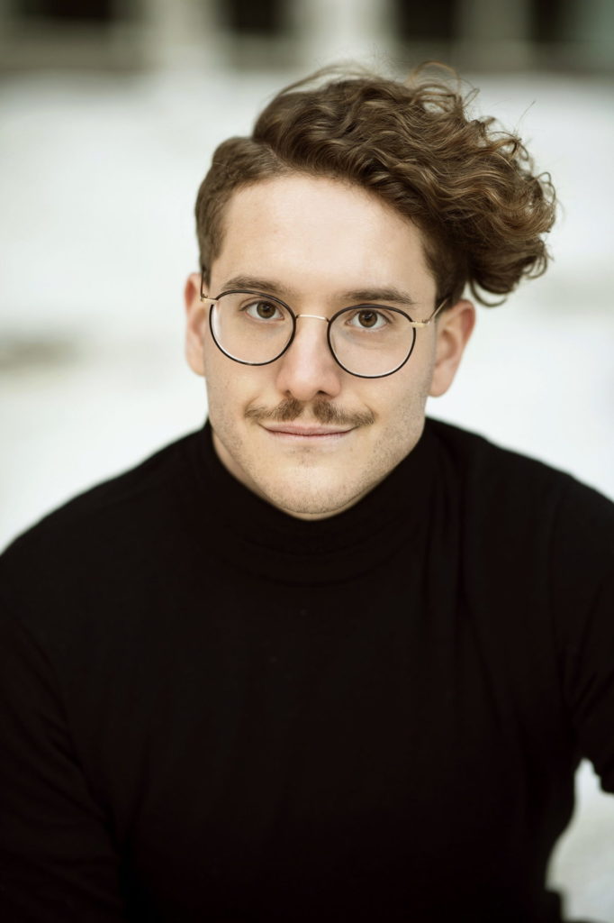 Regisseur Maurice Lenhard inszeniert „Die Dreigroschenoper“ völlig neu an der Volksoper Wien. 