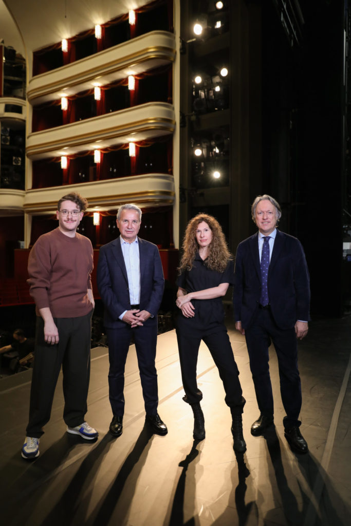 Maurice Lenhard, Christian Zeller, Lotte de Beer und Christoph Ladstätter in der Volksoper.