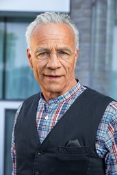 Eine Hommage an den Stehkragen