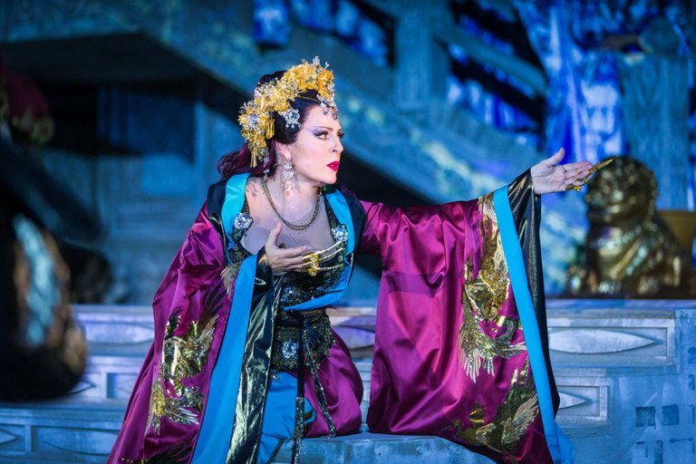 Opernsängerin Martina Serafin singt Turandot aus Puccinis gleichnamiger Oper in der Oper im Steinbruch St. Margarethen. Mit dieser Partie stand sie auch schon in der New Yorker Met auf der Bühne.