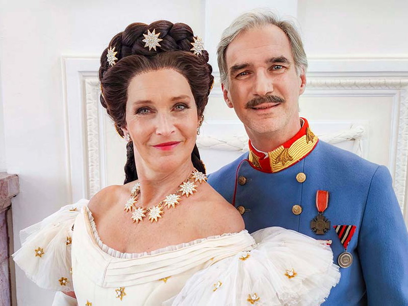 Maya Hakvoort als Kaiserin Elisabeth 