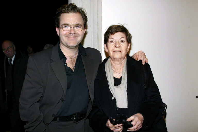 Mit Sohn Cornelius Obonya 2003 bei der Verleihung des Schauspielerringes im Theatermuseum.