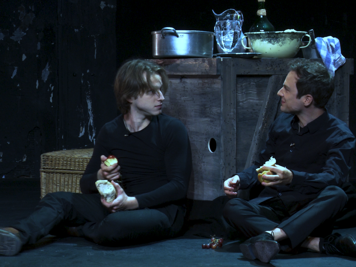 Marius Zernatto und Stefan Rosenthal vom Theater der Jugend) sind in "Wunderkinder" zu sehen.