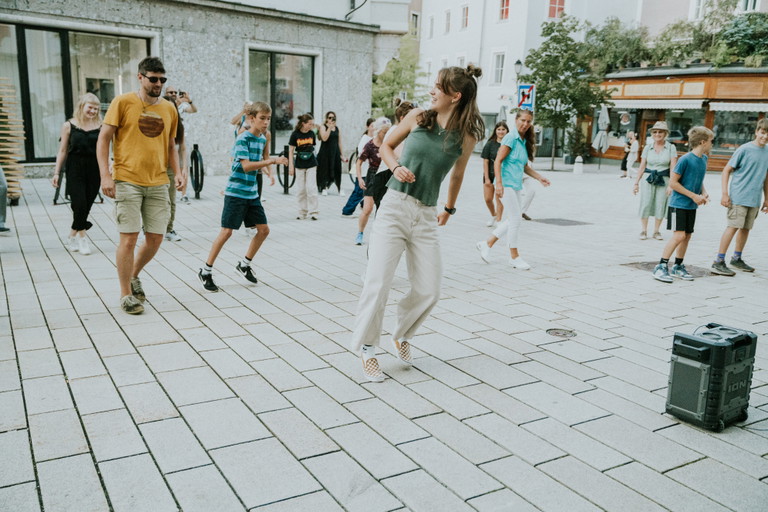 Auch heuer wieder ein wichtiger Programmpunkt: die Walking Dance Classes.