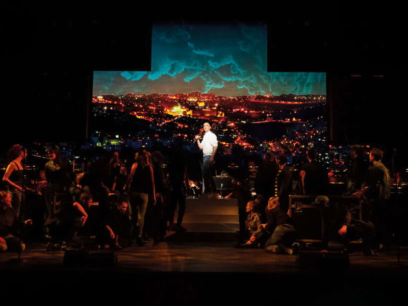 Stimmige Paraderolle. Drew Sarich hat Jesus auch in Wien schon mehrfach gespielt und gesungen. Hier auf einem Szenenfoto aus dem Jahr 2019. 