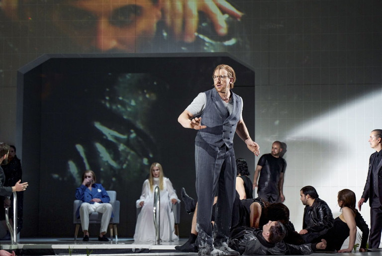 Als Wassermann in Dvořáks „Rusalka“ gab Günther ­Groissböck im September 2019 sein gefeiertes Debüt am Theater an der Wien.