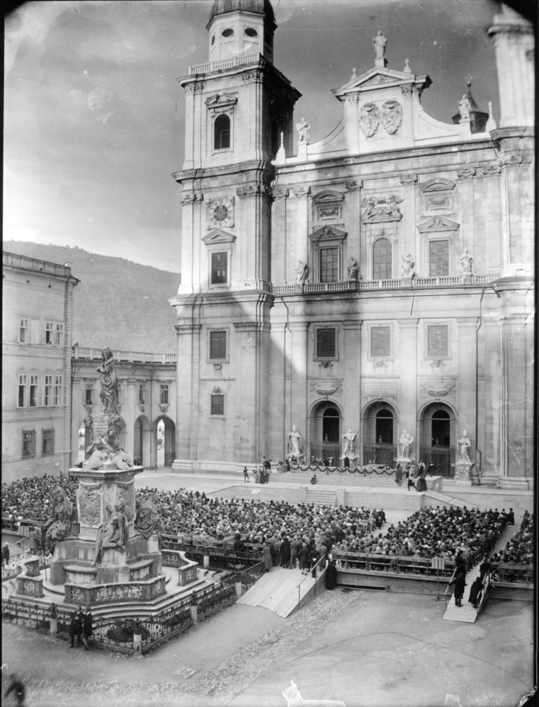 Der Jedermann am Domplatz im Jahr 1927.