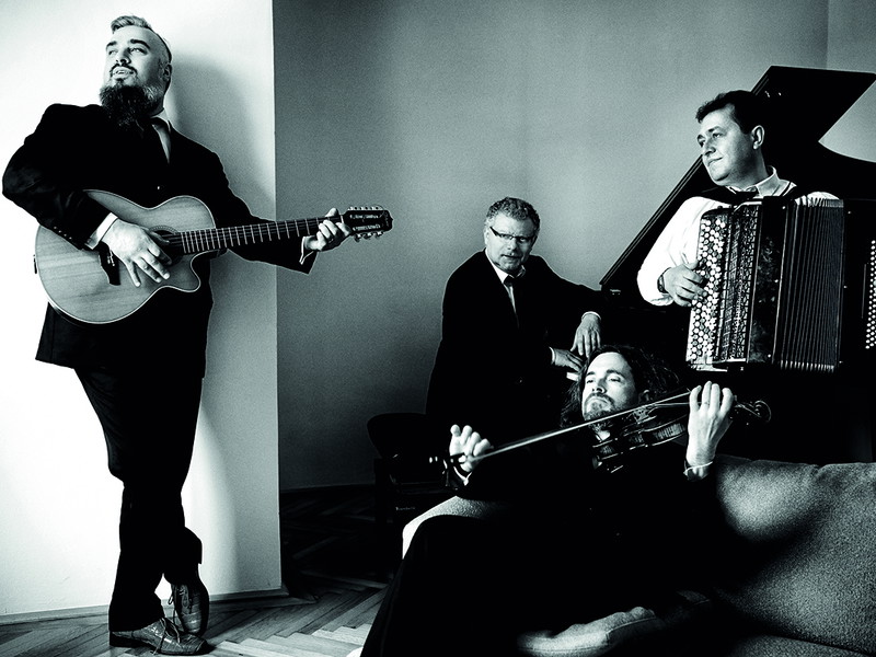 Die Kulturreihe „Kulturwelle – Musik &amp; Meer“ im Haus des Meeres meldet sich mit einem neuem Spielplan und dem Headliner Russian Gentlemen Club zurück!
