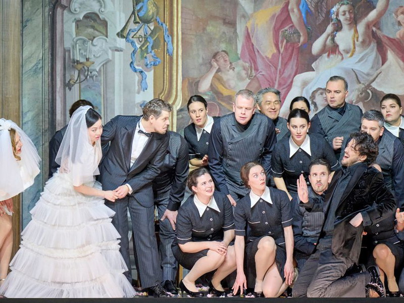 Barrie Koskys Inszenierung von „Le Nozze di Figaro“ in der Wiener Staatsoper.