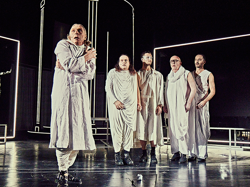 „Die Politiker“ von Wolfram Lotz eröffnete die aktuelle Spielzeit am Volkstheater.