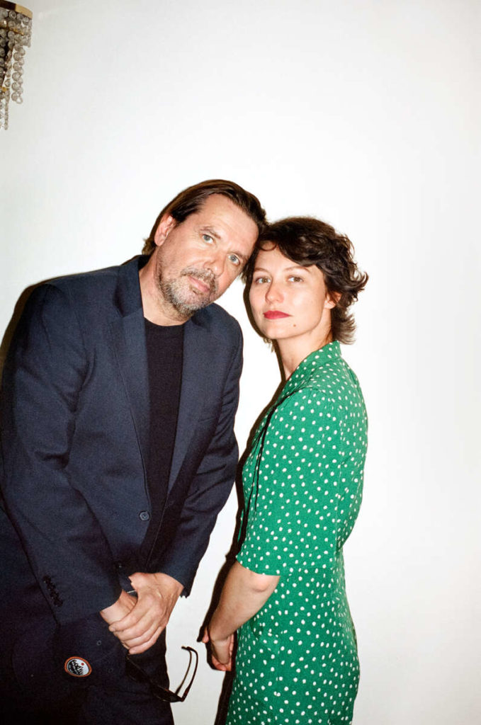 Friedrich Hofreiter rna Wahl (Nina Siewert) einen Heiratsantrag, den diesen jedoch ablehnt. 