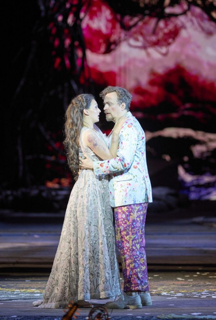 Slávka Zámečníková als Euridice und Georg Nigl als Orfeo in der Wiener Staatsoper. 