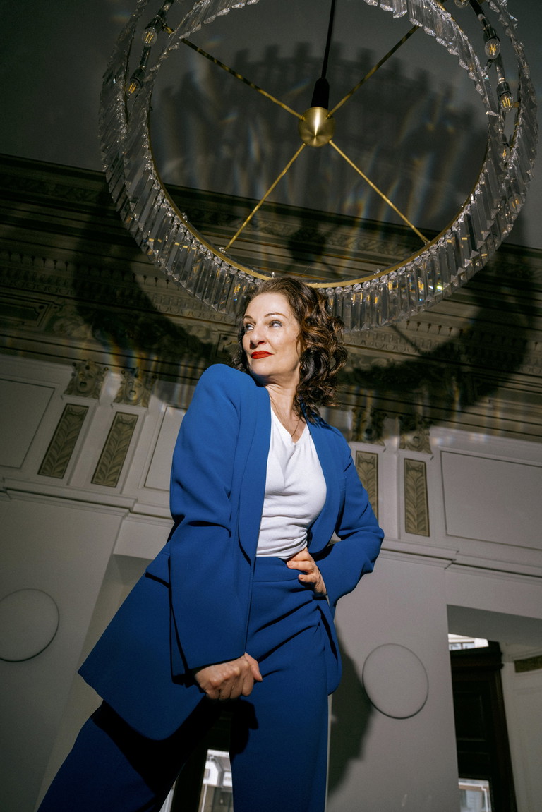 „Manchmal singt man sich satt an einer Figur, aber bei diesem Stück passiert das nicht.“ Patricia Nessy, Sängerin