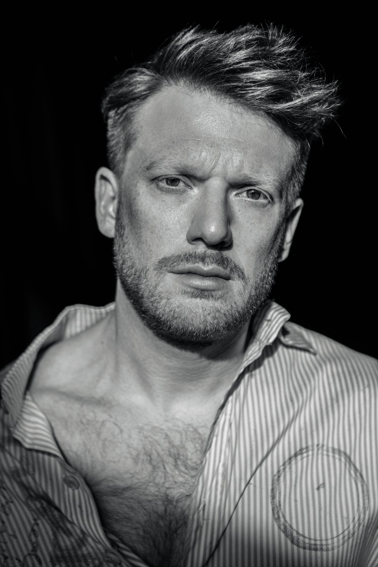 Daniel Schmutzhard. Der Bariton steht als Papageno in „Die Zauberflöte“ und Johann Strauss in „Aschenbrödels Traum“ am Premieren-Spielplan der kommenden Saison.