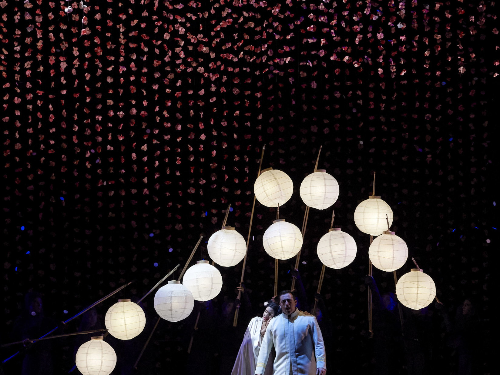 Asmik Grigorian und Freddie De Tommaso brillieren in Puccinis "Madama Butterfly".