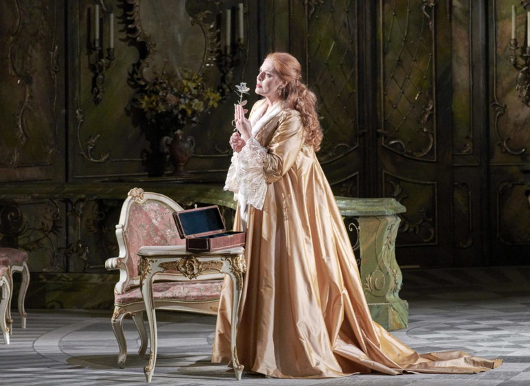 Der Rosenkavalier feierte am 18. Dezember vor einem leeren Publikumsraum der Wiener Staatsoper Premiere.