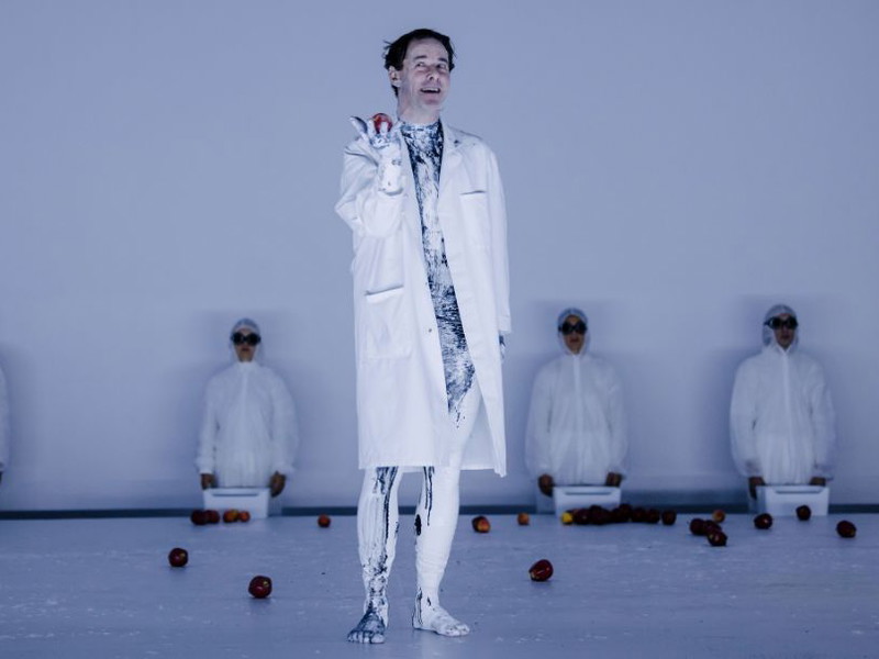 Markus Meyer in „Moskitos“ im Akademietheater.