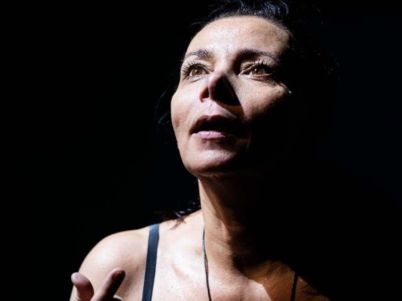 Sandra Cervik als Medea im Theater in der Josefstadt. 