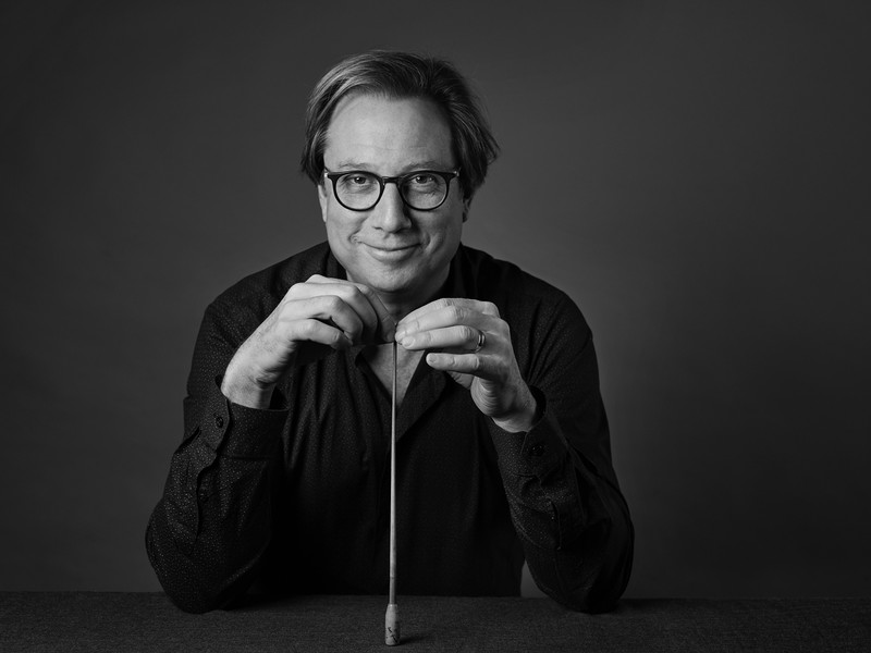 Dirigent David Stern begründete die Opera Fuoco, dessen Orchester "L'amor coniugale" musikalisch gestalten wird. 