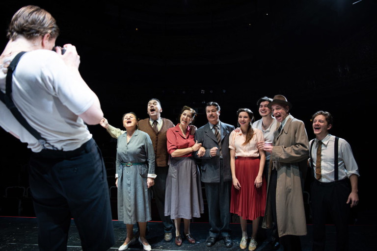 „Jeder stirbt für sich allein“ im Theater in der Josefstadt, 