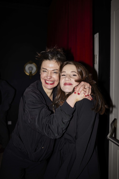 Anna Rieser (r.) mit Freundin