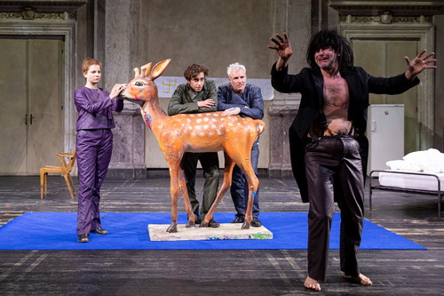 Foto: Karolina Miernik
Caroline Baas, Tilman Tuppy, Arthur Klemt und Markus Meyer in „Ode".
