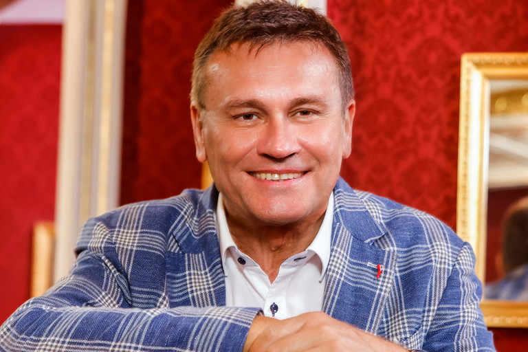 Michael Lakner ist seit 2017 künstlerischer Leiter der Bühne Baden. 