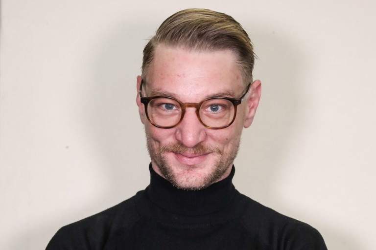 Florian Hurler wurde in Augsburg geboren und erhielt seine Ausbildung an der Academie de Dance Classique Monaco, am Ballettzentrum Hamburg sowie an der Heinz-Bosl-Stiftung München. Mit der Spielzeit 2014/15 übernahm er die Tanzleitung und Choreographische Assistenz für Ensemble und Chor an der Volksoper Wien.