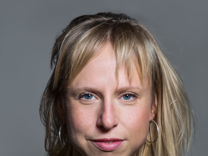 „Krampus: Pelz und Puderzucker" ist Isabella Sedlaks erste eigene Regiearbeit am Maxim Gorki Theater in Berlin. 
