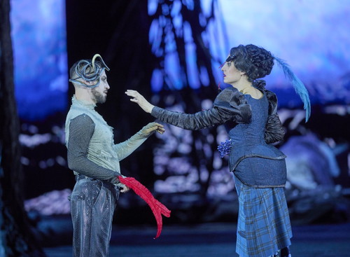 Foto: Wiener Staatsoper/Michael Pöhn
Andrea Mastroni als Plutone und Christina Bock als Botin / Proserpina.
