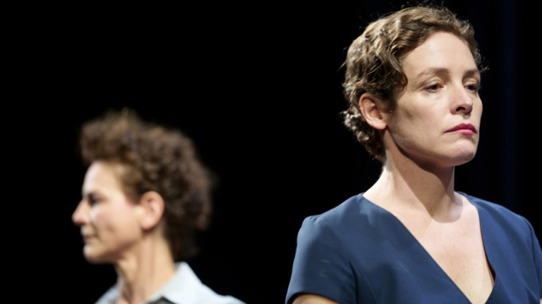 Die Koproduktion mit der Ruhrtriennale „Das weite Land“ ist ab 02. September im Akademietheater zu sehen.