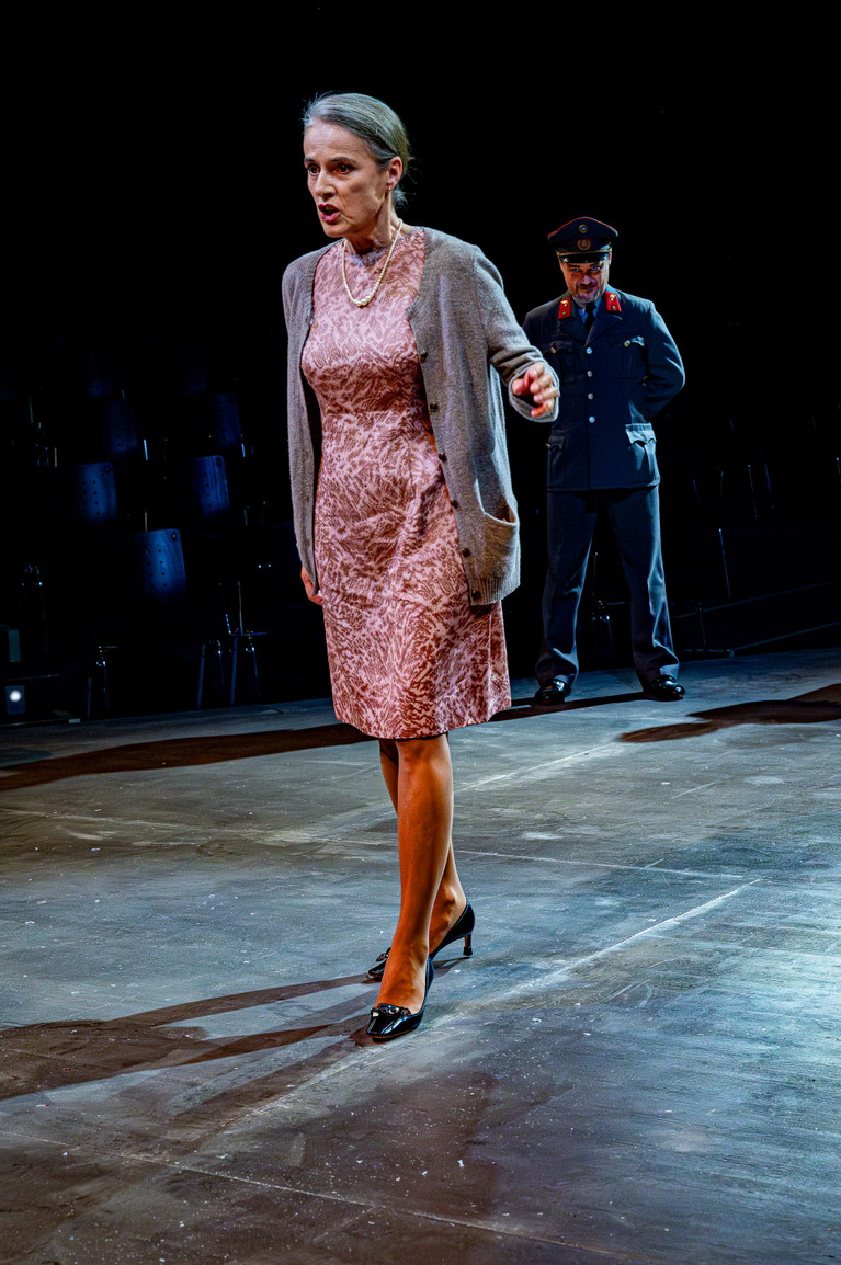Mercedes Echerer als Frau Hudetz in „Der jüngste Tag“.