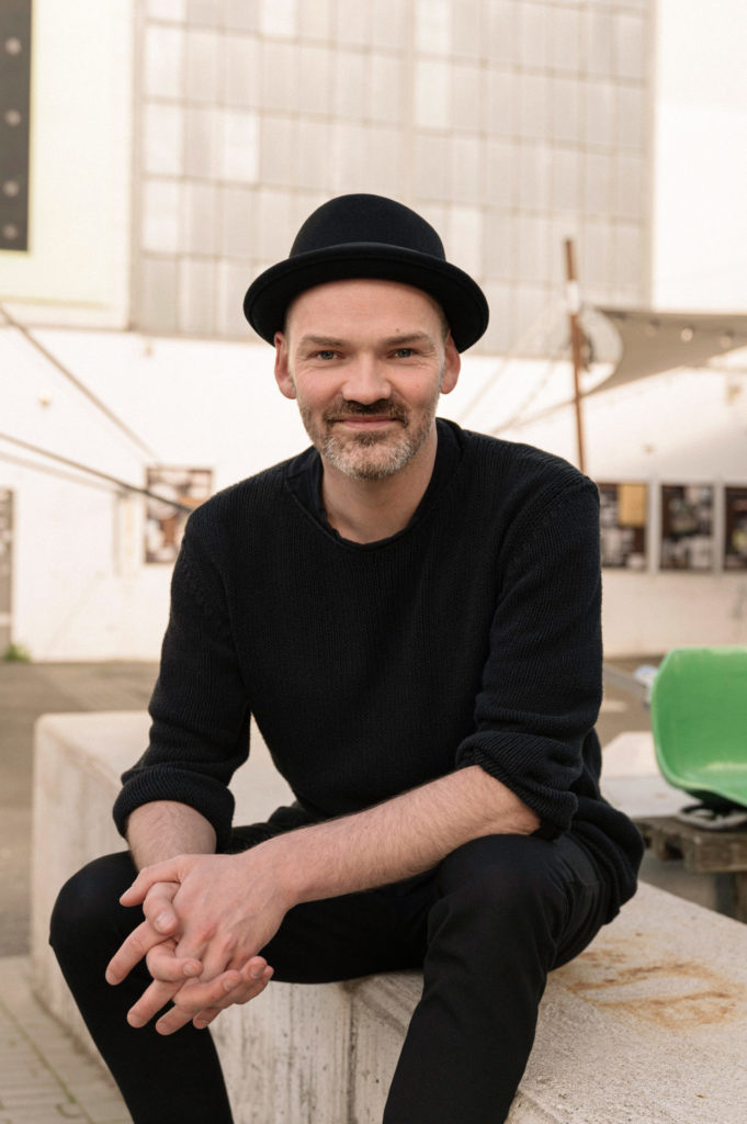 Dirk Schmedings Inszenierung von Albéric Magnards „Guercœur“ wurde 2020 für die International Opera Awards nominiert.
