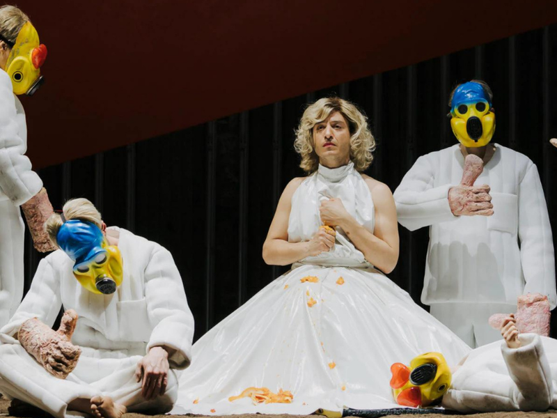 „Reich des Todes" in der Regie von Robert Borgmann feierte im Akademietheater Premiere. 