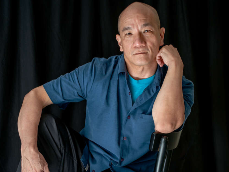 Richard Chen See, der gebürtige Jamaikaner war von 1993 bis 2008 Mitglied der Paul Taylor Dance Company und sammelte zuvor Erfahrungen in unterschiedlichen Tanzstilen. Neben seiner weltweiten Tätigkeit als Repetitor, Lehrer und Coach unterrichtet Richard Chen See in seiner heutigen Heimatstadt New York Kinder und Jugendliche in Ballett und Modern Dance. Darüber hinaus organisiert er Kajak- und Paddelbootfahrten für körperlich eingeschränkte oder finanziell benachteiligte Menschen.
