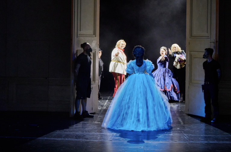Andreas Beck, Anna Rieser, Anke Zillich und Christoph Schüchner in „Ach, Sisi" am Volkstheater.